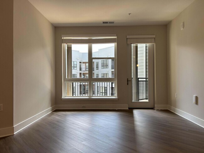 Interior Photo - The Rae
