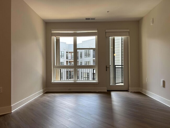 Interior Photo - The Rae