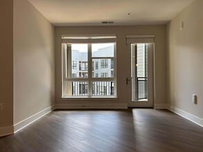Interior Photo - The Rae