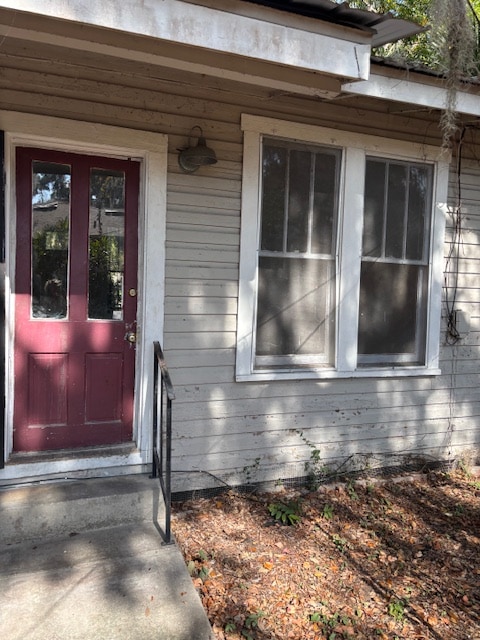 Building Photo - 904 Lilly St