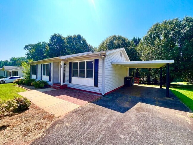 Foto del edificio - 412 Millsaps Rd