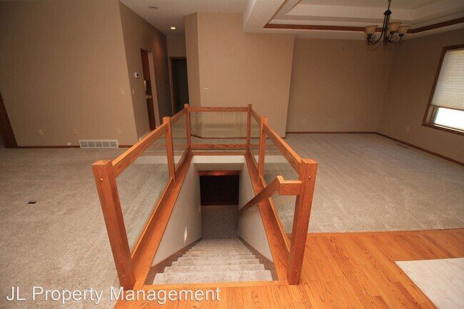 Building Photo - 4 br, 3 bath House - 8704 E Saddle Creek Rd