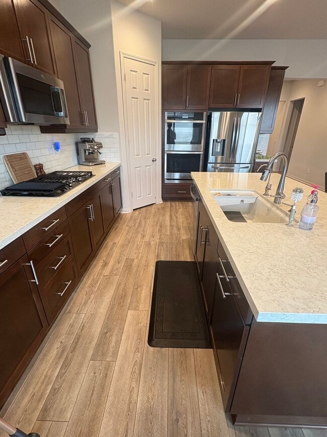 Foto del edificio - Beautiful home Bedford community!