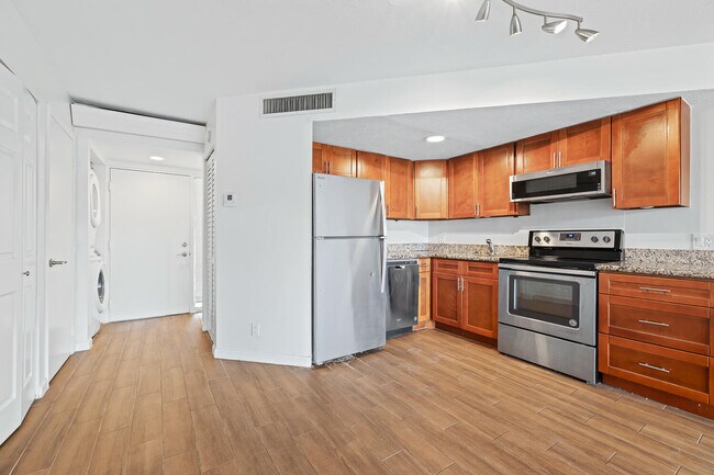 Foto del edificio - 9 Deer Creek Rd