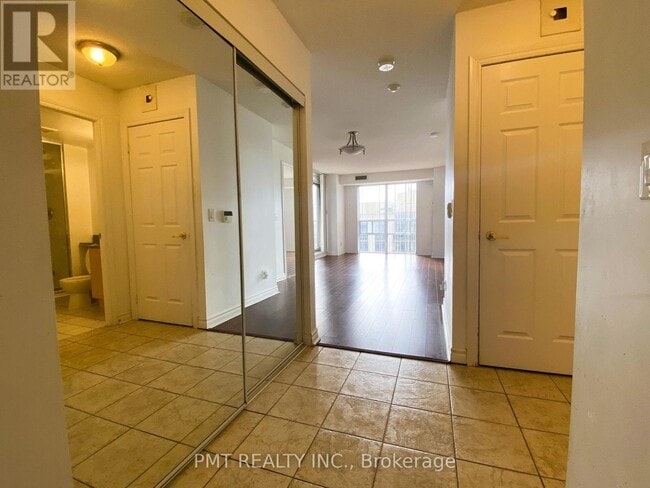 Building Photo - 5 Michael Power Pl