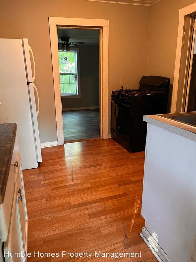 Primary Photo - 1 br, 1 bath House - 110 Pace Ave