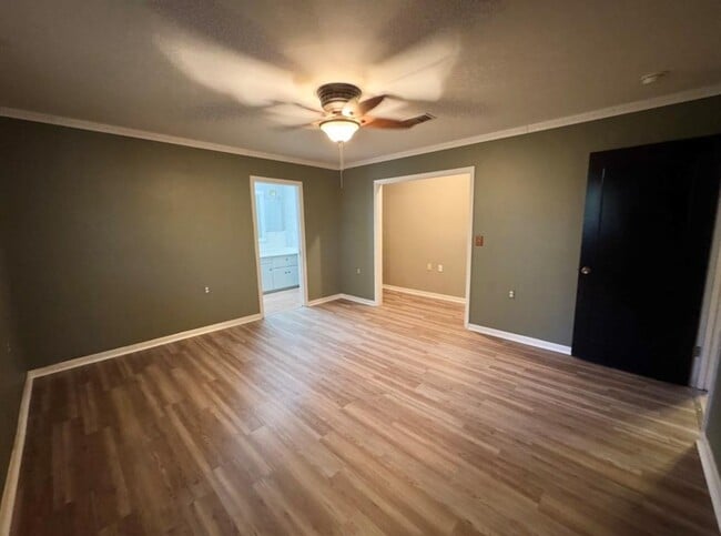 Building Photo - 1225 Lake Terrace Dr