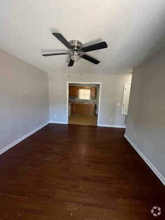 Building Photo - 317 Caswell St