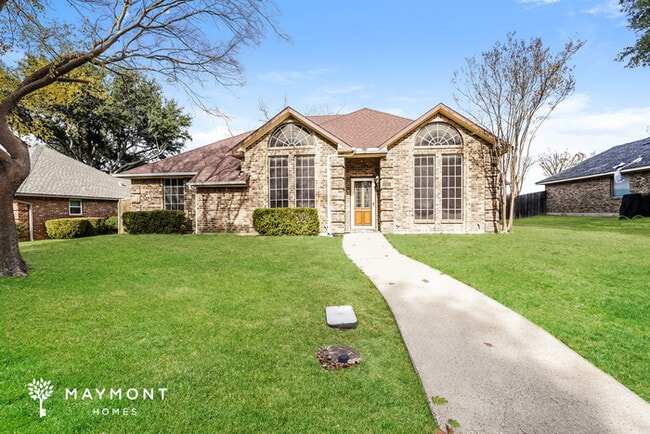 Building Photo - 701 Dartbrook Dr