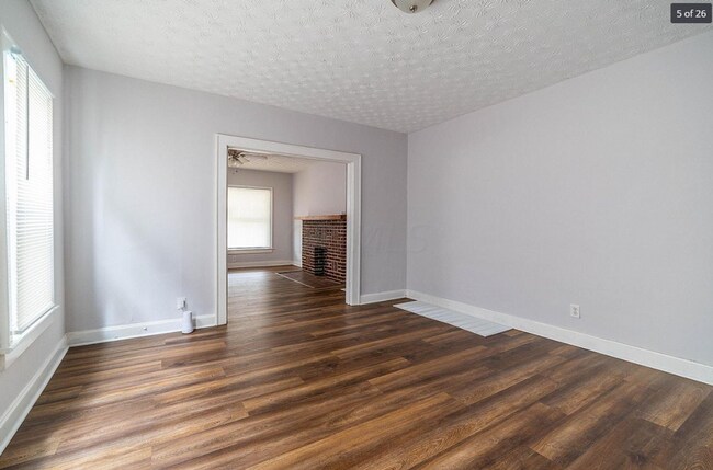 Building Photo - 665 Frebis Ave