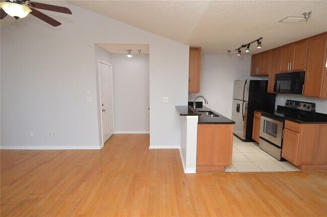 Foto del edificio - 10263 Gandy Blvd N