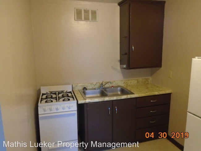 Foto del edificio - 715 W 13th St