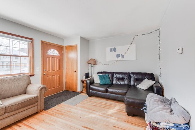 Living Room - 3516 Pillsbury Ave S
