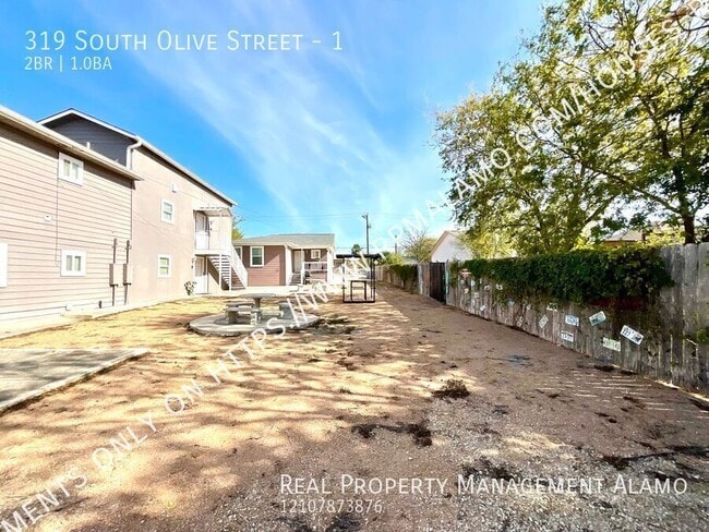 Foto del edificio - 319 S Olive St