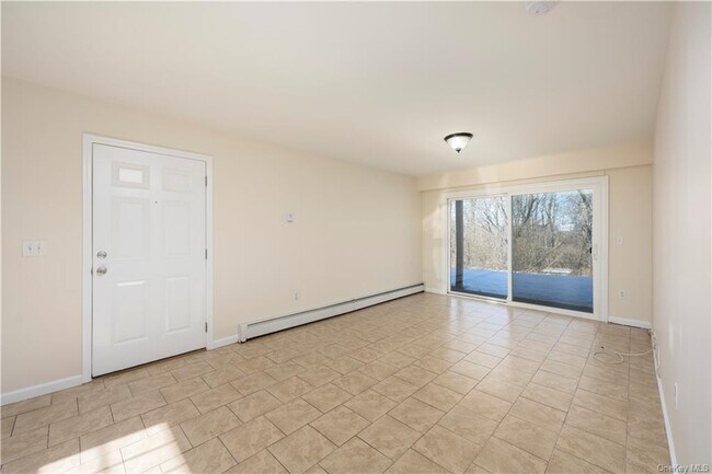 Building Photo - 18 Alpine Dr