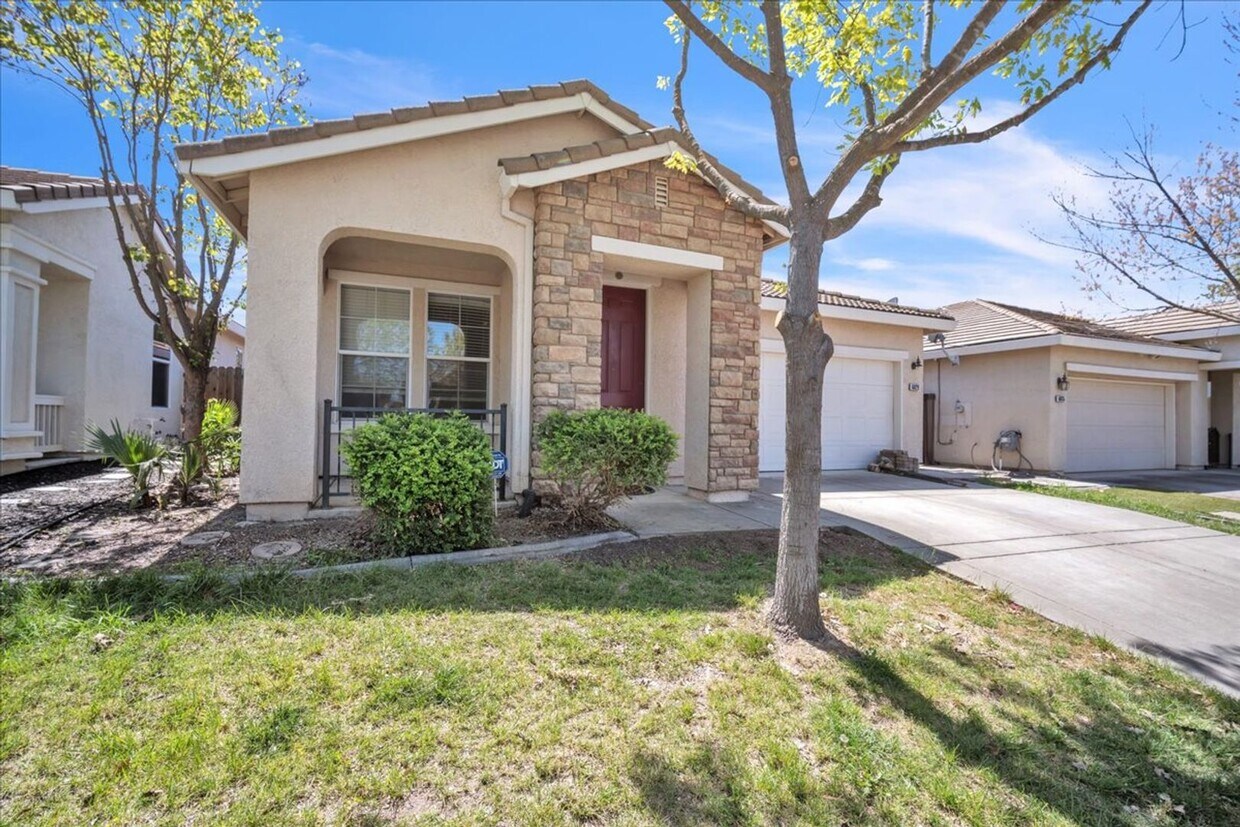 Photo - 6029 Caddington Way