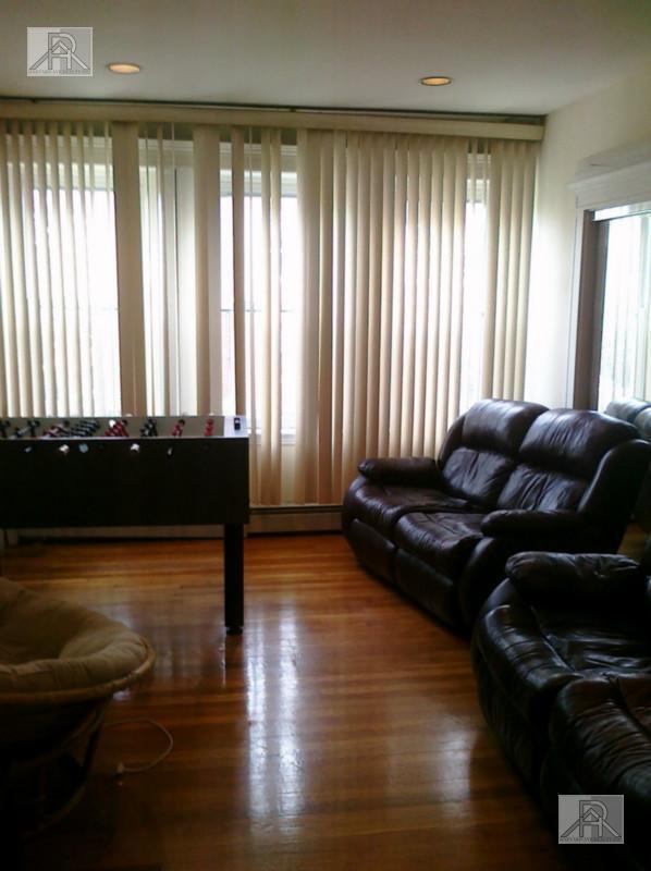 Foto del edificio - 4 bedroom in Brookline MA 02446