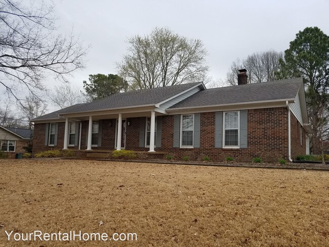 Building Photo - 4 br, 2 bath House - 253 Chickering Rd