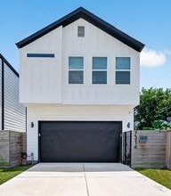 Building Photo - 7314 Avenue L