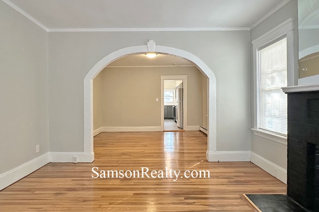 Building Photo - 18 Aldrich Terrace