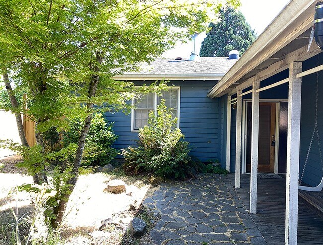 Building Photo - *Applications Pending* Light Filled Cottag...