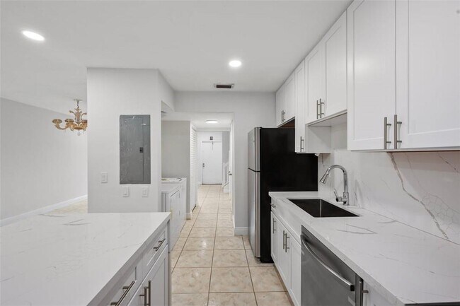 Foto del edificio - 2787 NW 196th St