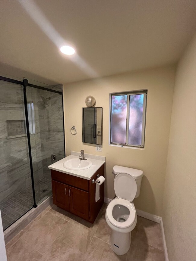 Building Photo - Beautiful 29 Palms Apartment