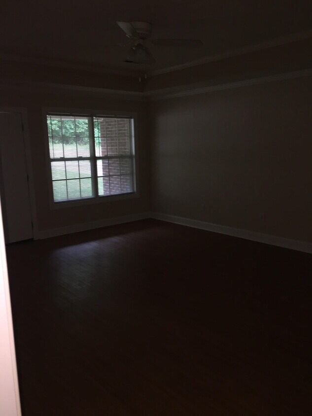 Foto principal - 717 Sky Park Rd