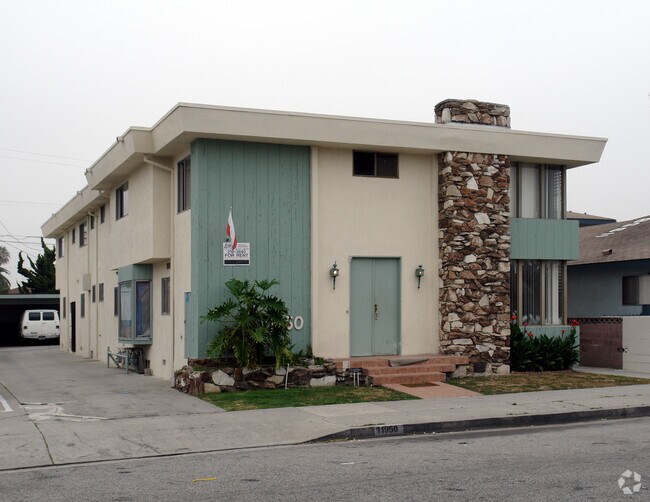 Foto del edificio - 11950 Acacia Ave