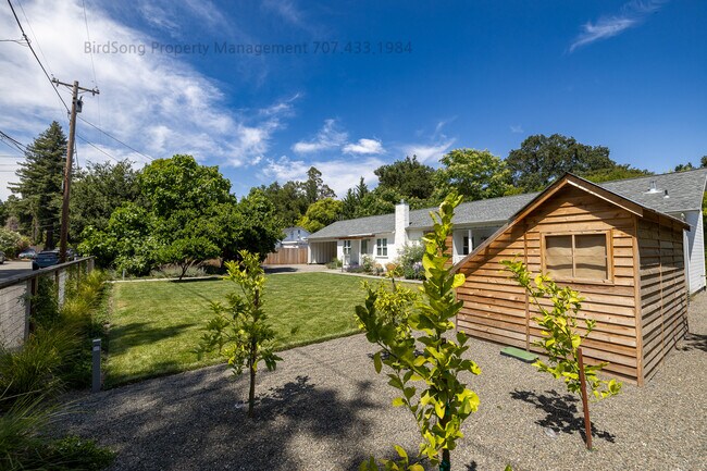 Foto del edificio - 13846 Village Ave