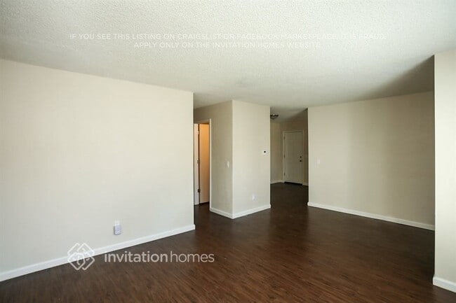 Building Photo - 16152 E Radcliff Pl