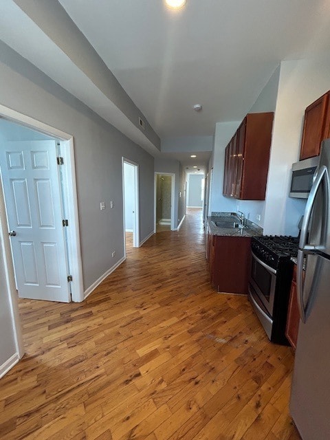 Building Photo - 2300 S Ridgeway Ave