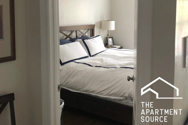 Building Photo - 2151 N Fremont St