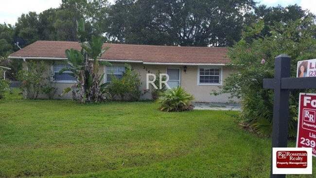 Building Photo - Cozy Home off Palm Beach Blvd in Fort Myers