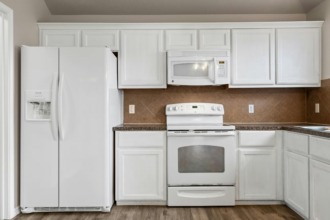 Building Photo - 307 Leo Ln