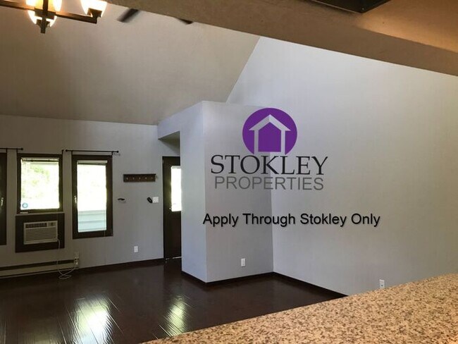 Building Photo - Stokley Properties presents 200 Suntree La...