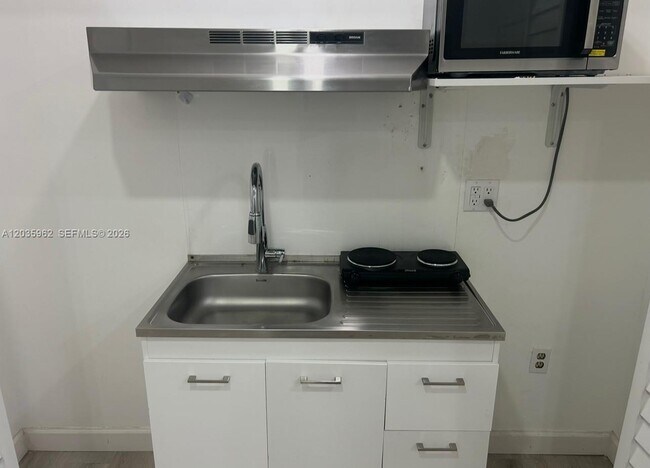 Foto del edificio - 8764 SW 54th Terrace