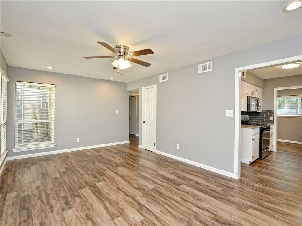 Foto principal - 6804 Lexington Rd