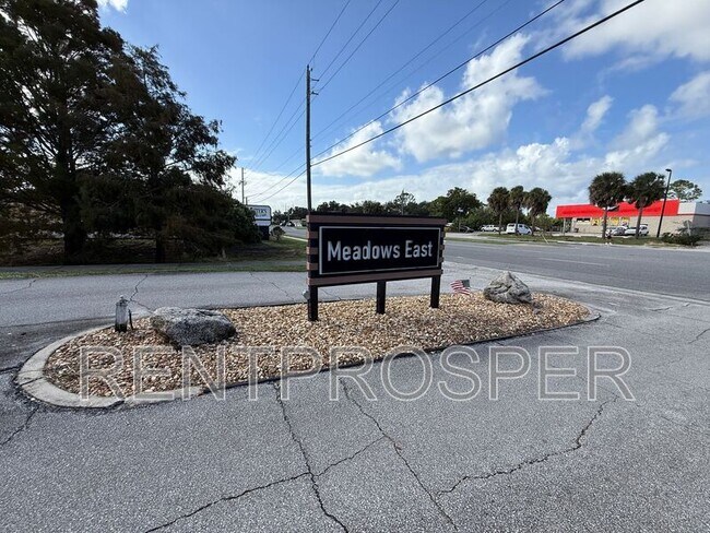 Building Photo - 4713 Meade Ln
