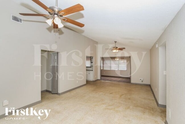 Foto del edificio - 2749 Elm Dr NE