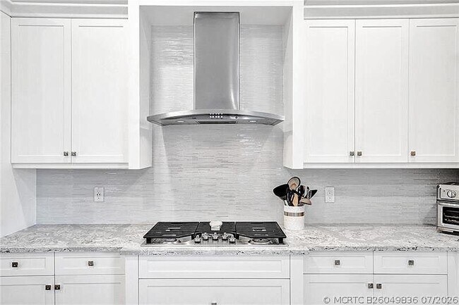 Foto del edificio - 11720 Waterway Cir