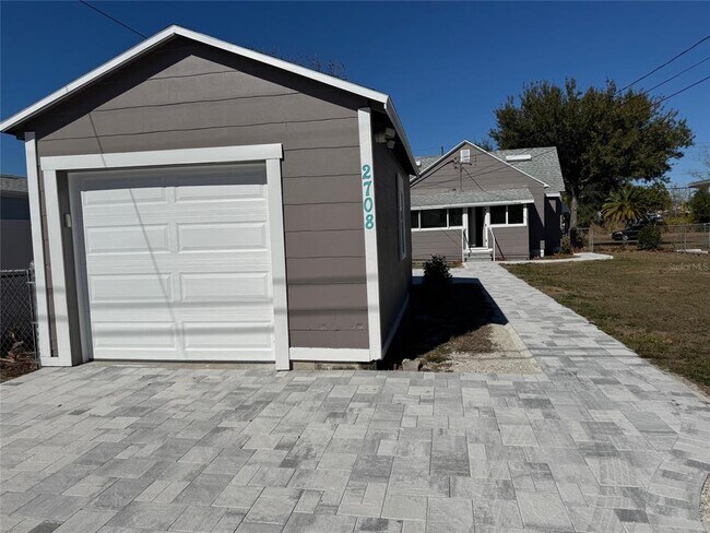 Foto del edificio - 2708 9th Ave N