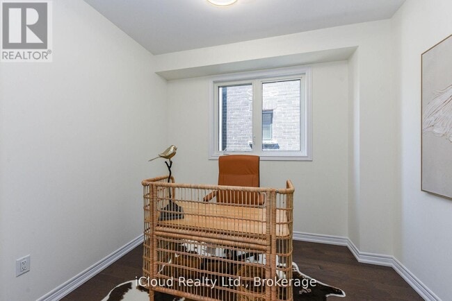Building Photo - 114 Thicketwood Ave