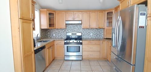 Foto del edificio - 2445 E 14th St