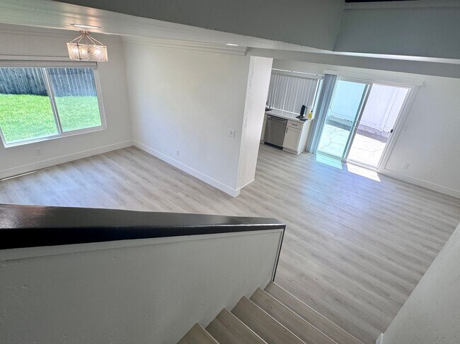 Building Photo - 2863 Carmar Way