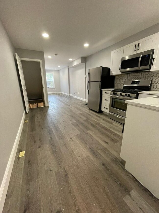 Building Photo - New 1 beds/1.5 bath + DEN in Baltimore City