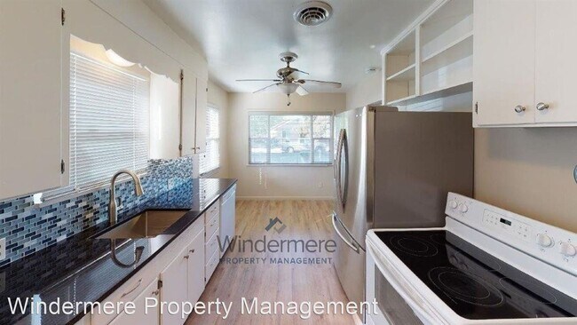 Building Photo - 2 br, 1 bath House - 1049 St John Street