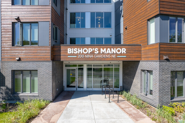 Building Photo - Bishop's Manor