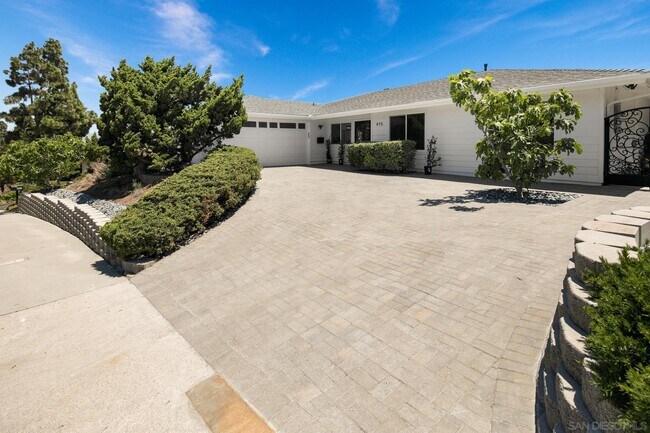 Foto del edificio - 475 Hills Ln Dr