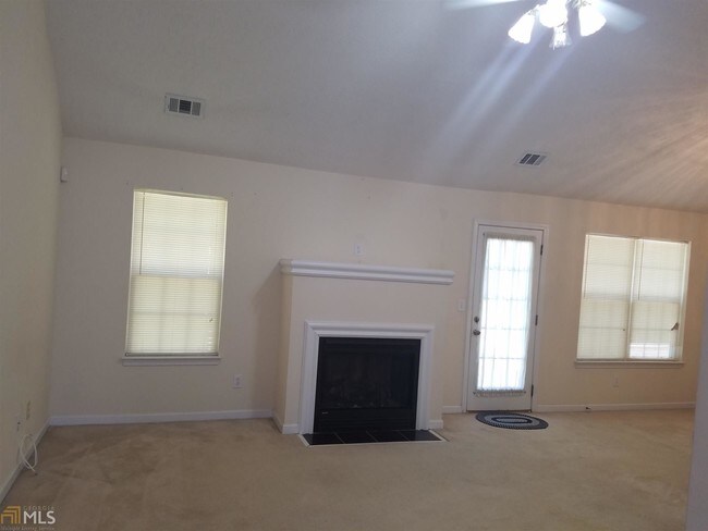 Foto del edificio - 7638 Summit Trail